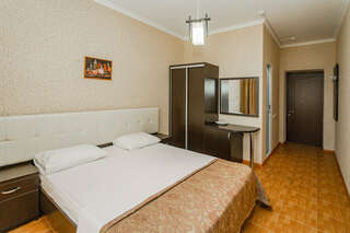 Гостевой дом Mango Витязево Двухместный номер с 1 кроватью или 2 отдельными кроватями-2