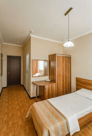 Гостевой дом Mango Витязево Двухместный номер с 1 кроватью или 2 отдельными кроватями-3