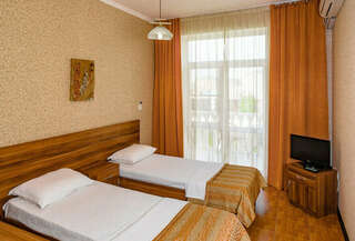 Гостевой дом Mango Витязево Двухместный номер с 1 кроватью или 2 отдельными кроватями-5